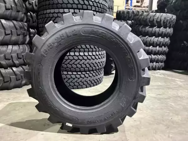 15.5-25 L2 12PR TL HALITRAX Шина для фронтального погрузчика — фото