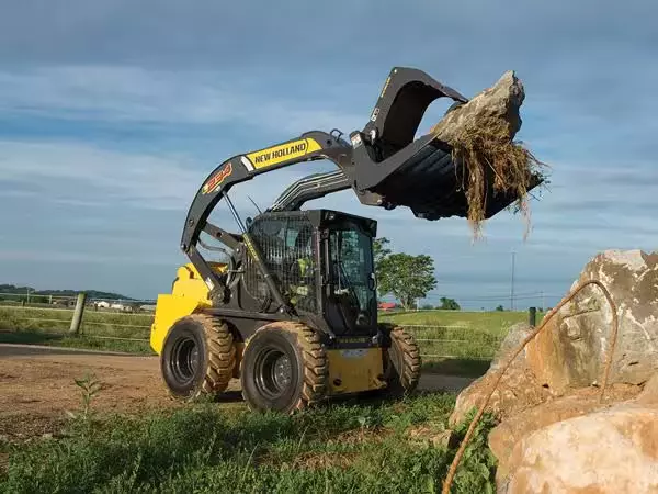 Шины на Мини-погрузчик New Holland L234