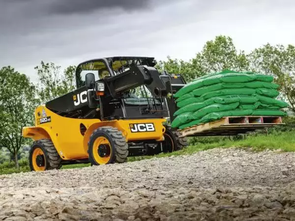 Шины на Телескопический погрузчик JCB 520-40
