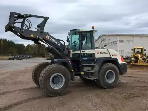 Шины на Фронтальный погрузчик Terex TL210