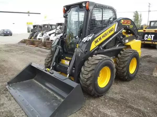 Шины на Мини-погрузчик New Holland L230