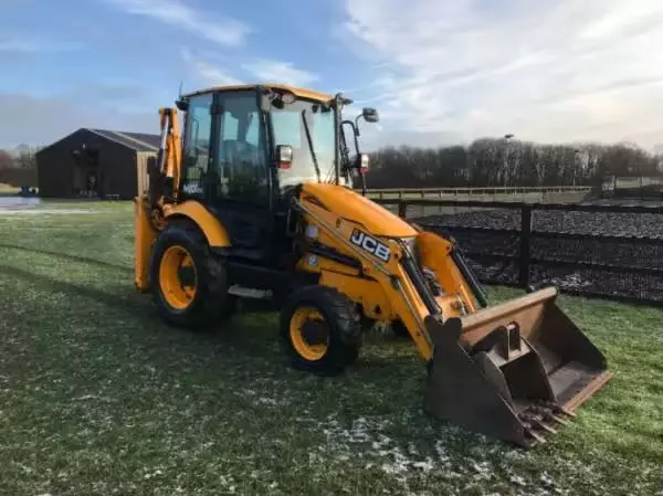 Шины на Экскаватор-погрузчик JCB Midi CX