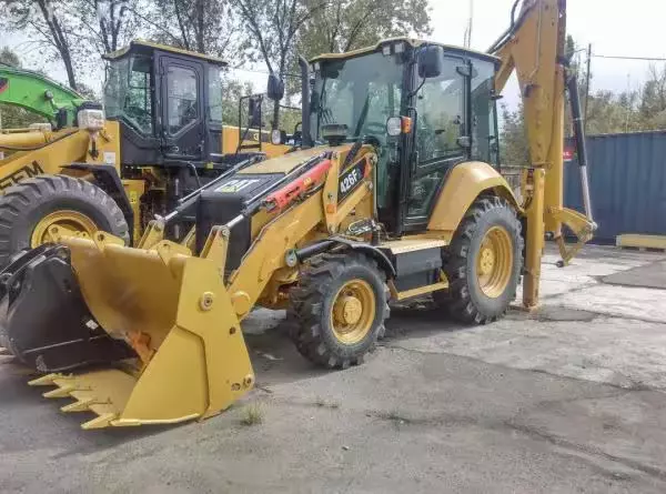 Шины на Экскаватор-погрузчик Caterpillar 426F2