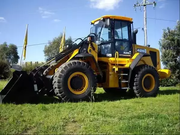 Шины на Фронтальный погрузчик JCB 426HT