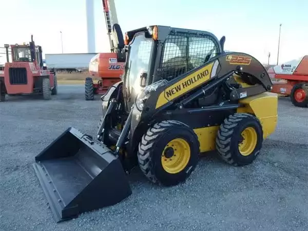 Шины на Мини-погрузчик New Holland L225