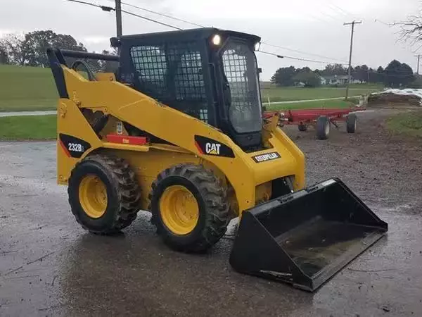 Шины на Мини-погрузчик Caterpillar 232B
